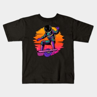 onewheel astronaut electric skateboard design Kids T-Shirt